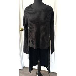 Womens Black Long Sleeve Sweater Size Medium